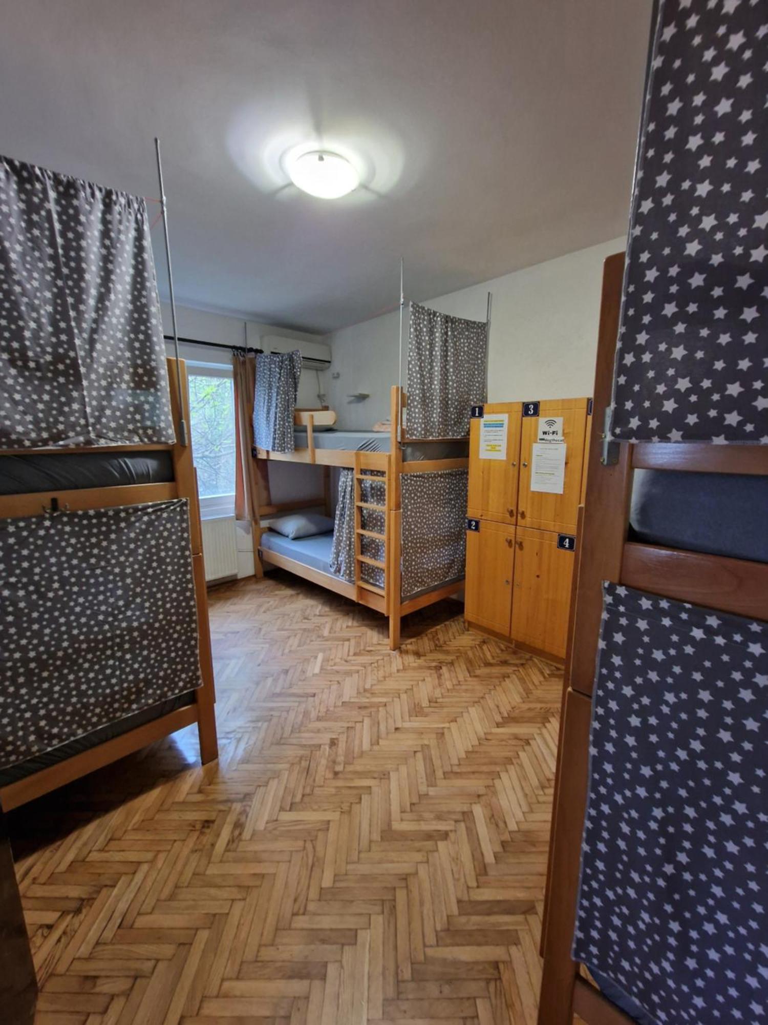 Хостел Pirate Backpackers Улцинь Экстерьер фото