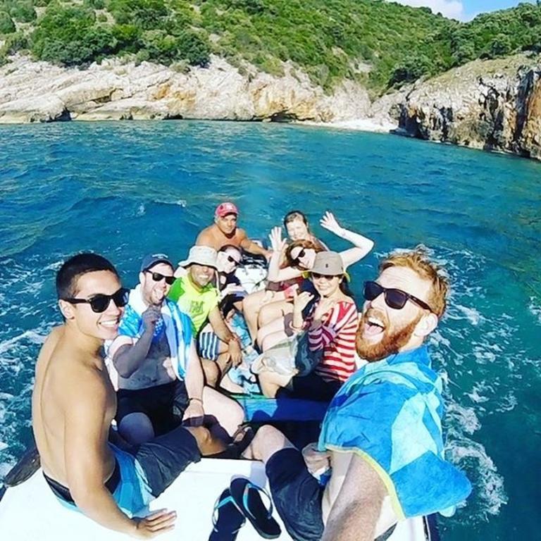 Pirate Backpackers Улцинь Экстерьер фото