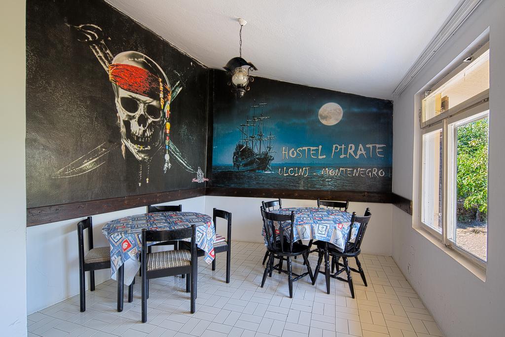 Хостел Pirate Backpackers Улцинь Экстерьер фото