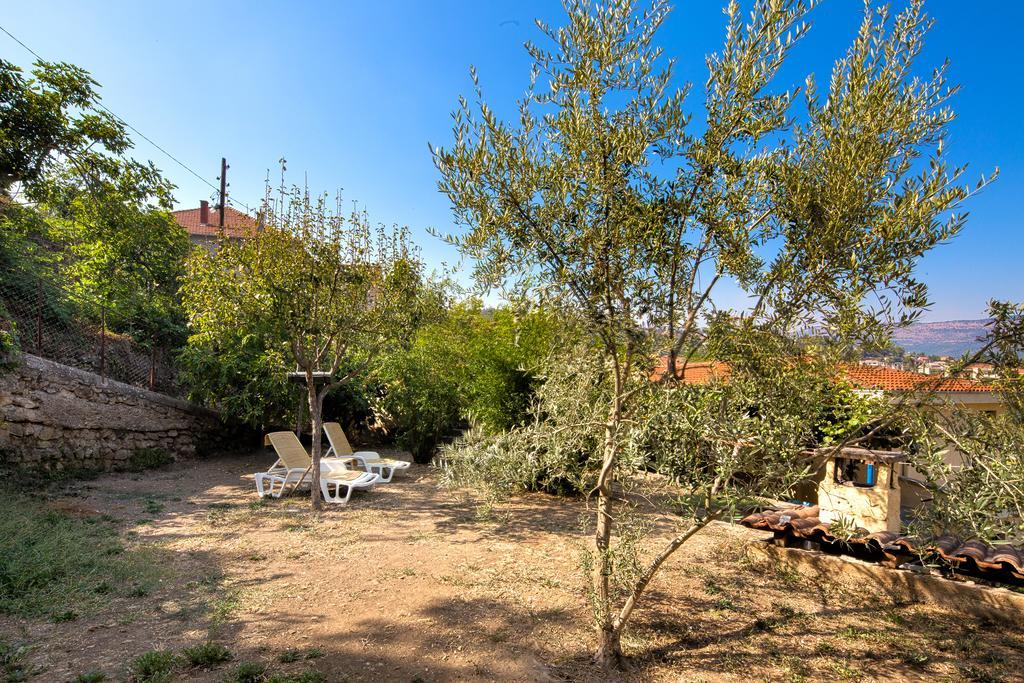 Хостел Pirate Backpackers Улцинь Экстерьер фото