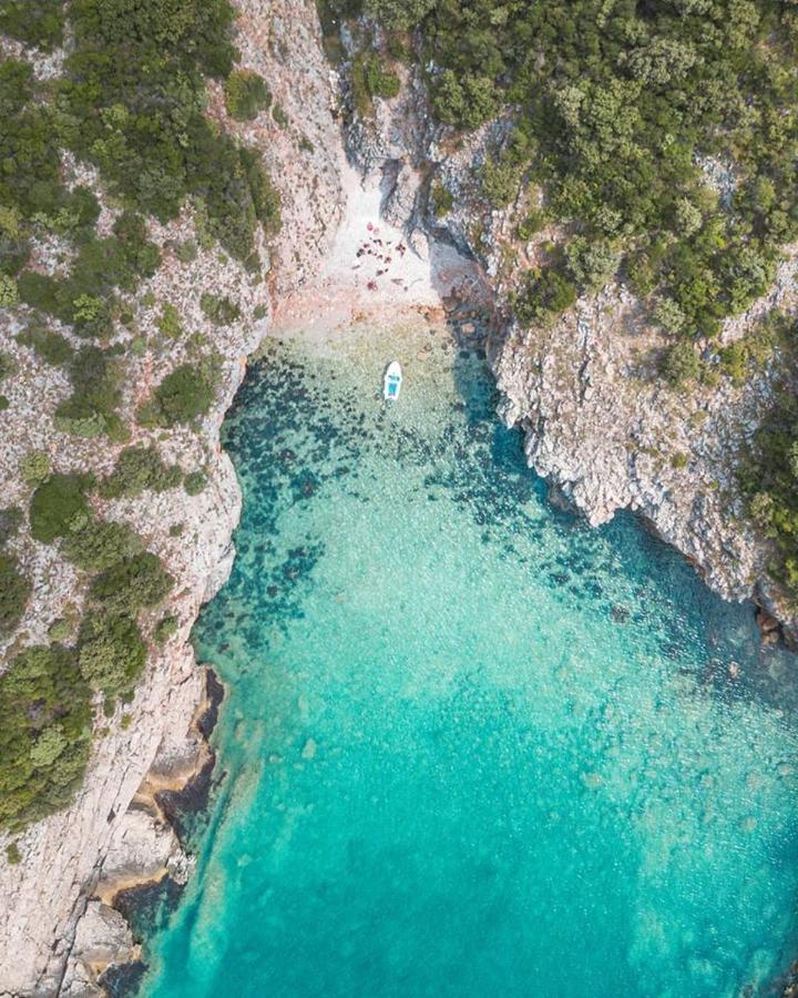Хостел Pirate Backpackers Улцинь Экстерьер фото